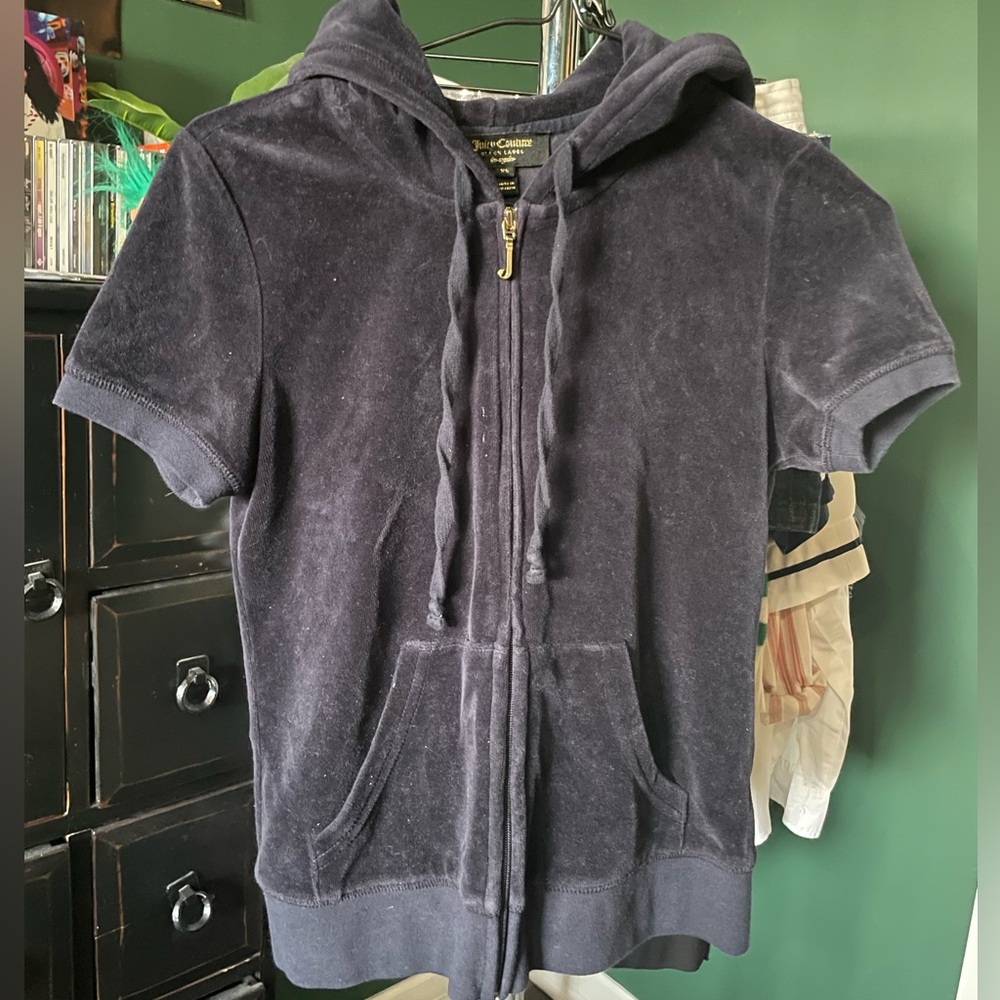 Y2K Juicy Couture short sleeve velour zip up with back design